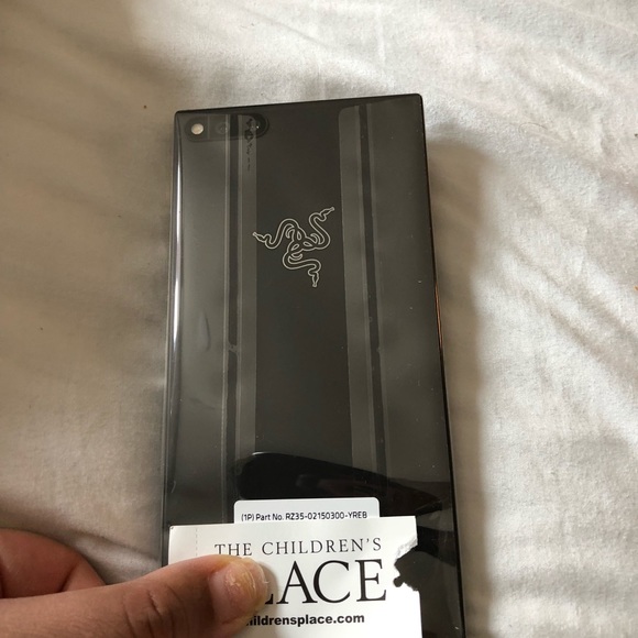 64gb Razer Phone - Picture 4 of 4